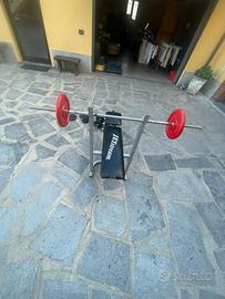 panca con pesi ,bilanciere e manubri
