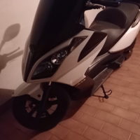 Kymco downtown 300i