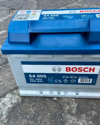 Batteria auto Bosch 60ah