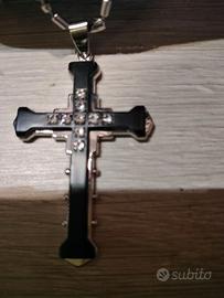 Collana con crocifisso