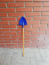 Pala in Ferro e legno da mare per bambino