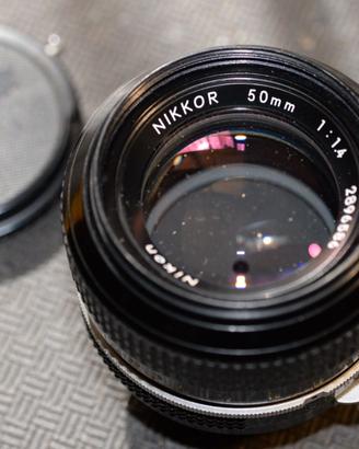 Nikon 50mm f1,4   MF