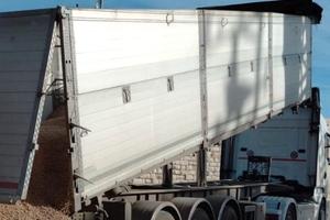 semirimorchio ribaltabile trilaterale Paganini 