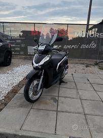 Honda SH 300 i