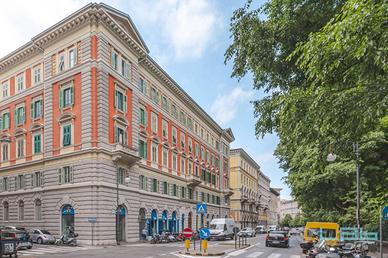 ELEGANZA E STORIA - AMPIO APPARTAMENTO DI RAPPRESE