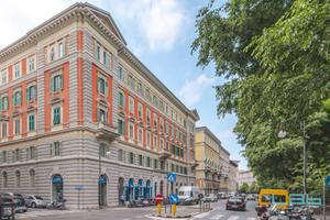 ELEGANZA E STORIA - AMPIO APPARTAMENTO DI RAPPRESE