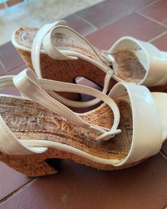 Sandali bianchi zatteroni  n.40