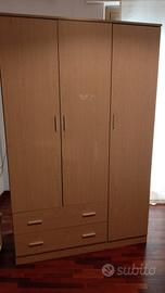 armadietto 3 ante più 2 cassetti 