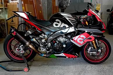 Aprilia RSV4 - 2015