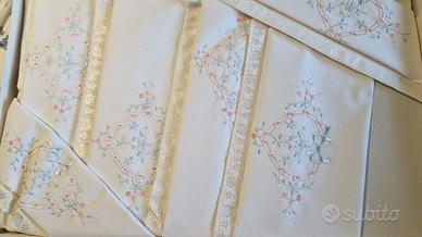 Asciugamani in Cotone Vintage - Ricamo a Mano