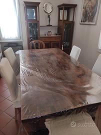 Tavola da pranzo antica
