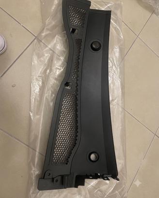 Sgocciolatoio tergicristallo sinistro peugeot 208