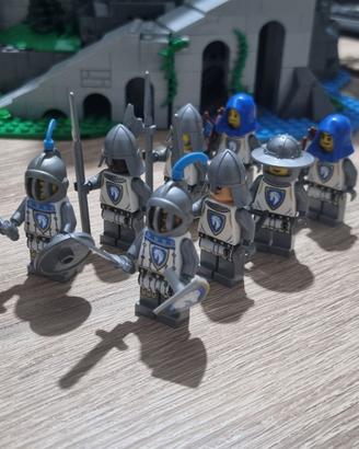 8x soldati LEGO minifigures Horse Knight - Castle