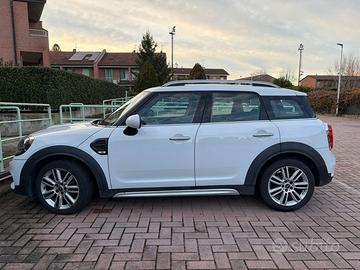 Mini countryman cooper D 2.0 business automatica