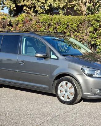 VW TOURAN 1.6TDI DSG COMFORTLINE 7 POSTI