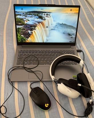 Pc Lenovo LOQ  ESSENTIAL 15 + cuffie + mouse