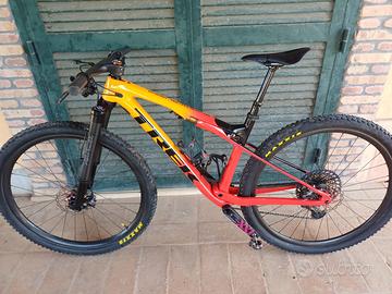 Trek supercaliber 2022