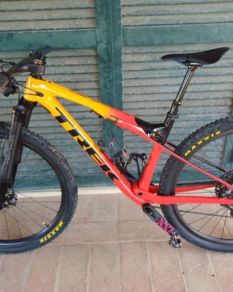 Trek supercaliber 2022