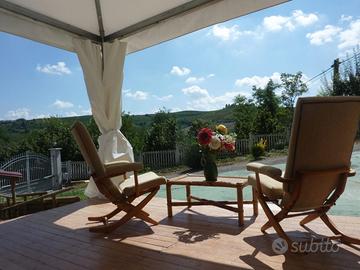 Rustico/ Casale con vista splendida sulle colline