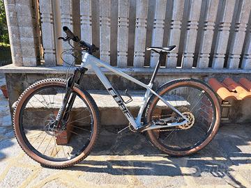 Cube Reaction C:62 Pro Carbon 29” - M – Shimano XT