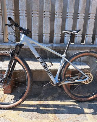 Cube Reaction C:62 Pro Carbon 29” - M – Shimano XT
