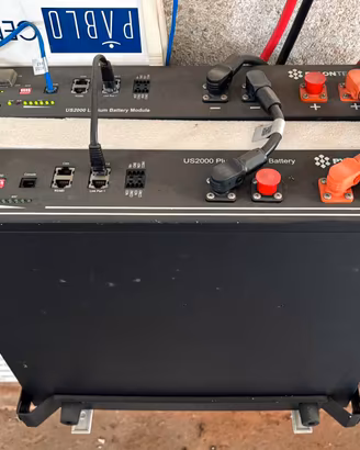 Batteria FV Pylontech US2000 (Plus) 2,4kW