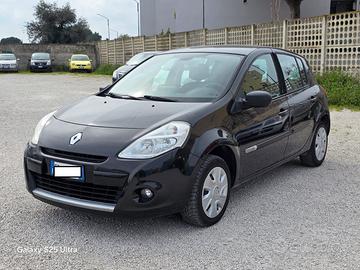 Renault Clio 1.2 Benzina 5 porte Luxe 2010