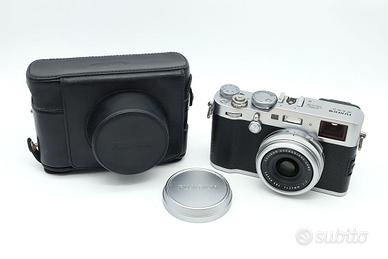 FUJIFILM X100 F SILVER + BORSA
