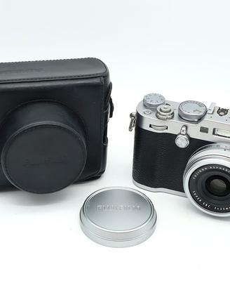 FUJIFILM X100 F SILVER + BORSA