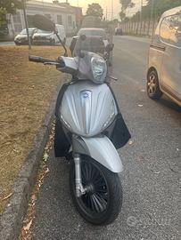 Beverly 300 S