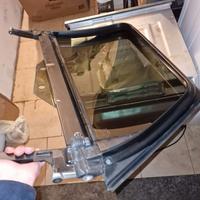 Finestrino con telaio Audi A3 sportback 2006