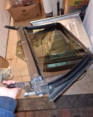 Finestrino con telaio Audi A3 sportback 2006