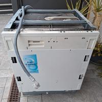 lavastoviglie whirlpool ADG 935