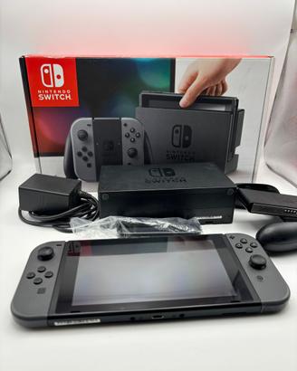 Nintendo Switch 1 console boxata