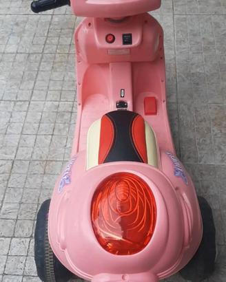 VESPA ELETTRICA PER BAMBINA