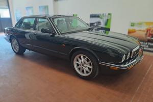 JAGUAR XJ 3.2 cat Executive