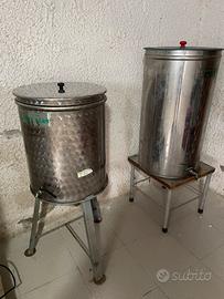 Contenitori per olio