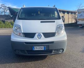 Renault Trafic T27 2.0 dCi/// 6 POSTI