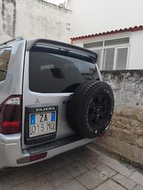 Mitsubishi pajero