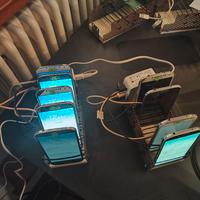Lotto di 9 Samsung S4 funzionanti + sorpresa