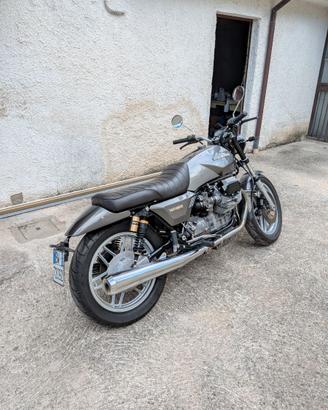 Moto Guzzi 850 t5
