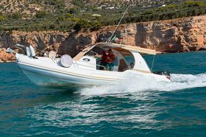 Gommone cabinato 10m