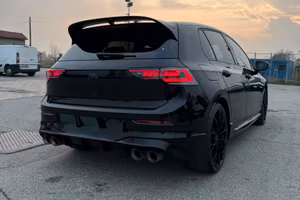GOLF 8.5 R BLACK EDITION