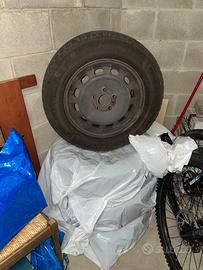 Gomme invernali michelin 195/65 R15 + cerchi