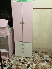 Armadio con cassettiera e cassettiera