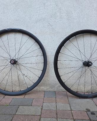 ruote fulcrum 818 db