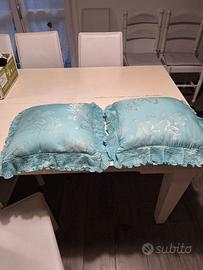 cuscini in raso turchese