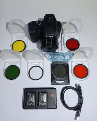 Panasonic Lumix FZ82 + Kit (vedi descrizione)