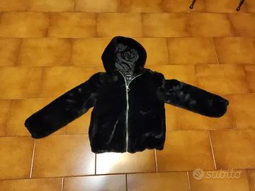 Giubbotto in semi pelliccia con cappuccio bambina