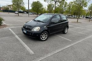 Toyota yaris 1999 1.0 PER NEOPATENTATI